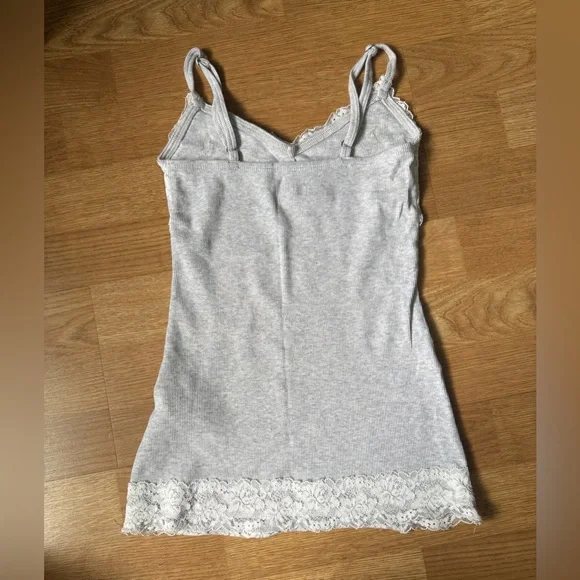 Hollister Gray and White Lace Camisole 2 Piece Set - Picture 3 of 8